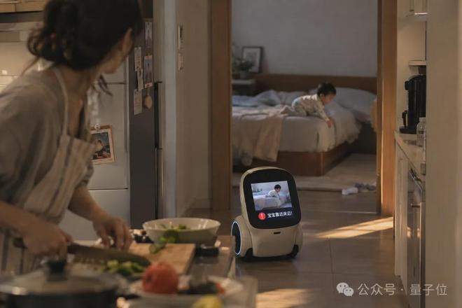 观行数智把主动式物理AI装进机器人，60个案例验证